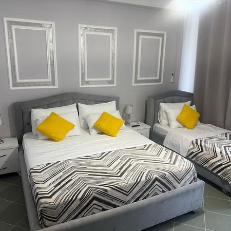 Apartments Next To The Beach In Durrës Eksteriør bilde